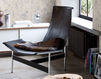Флизелиновые обои VISTA WALNUT Calcutta Botanic 113035  Классический / Исторический / Английский