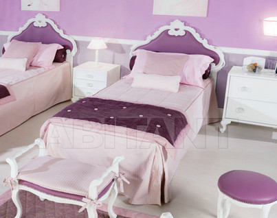 кровать фиолетовая для девочки