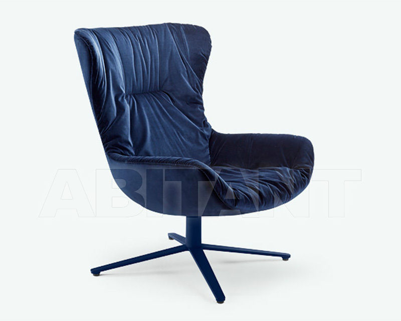 Купить Кресло Freifrau                 2016 LEYA WINGBACK CHAIR Fußkreuzgestell