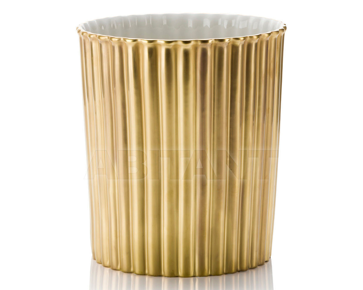 Купить  Ваза Villari Bathroom Couture IV 0004387-602