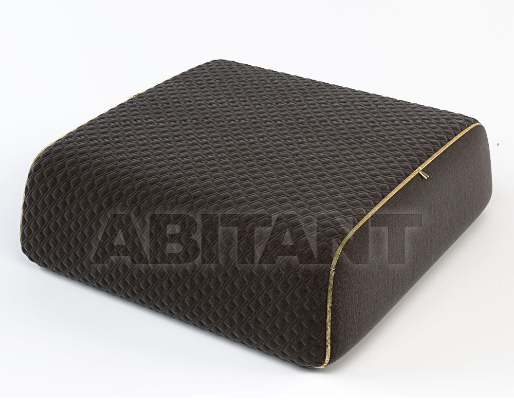 Купить Пуф CINI Vittoria Frigerio by Frigerio Poltrone e Divani 2015 VF51111