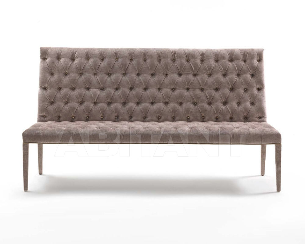 Купить Диван DAMAS Vittoria Frigerio by Frigerio Poltrone e Divani 2015 VF7810