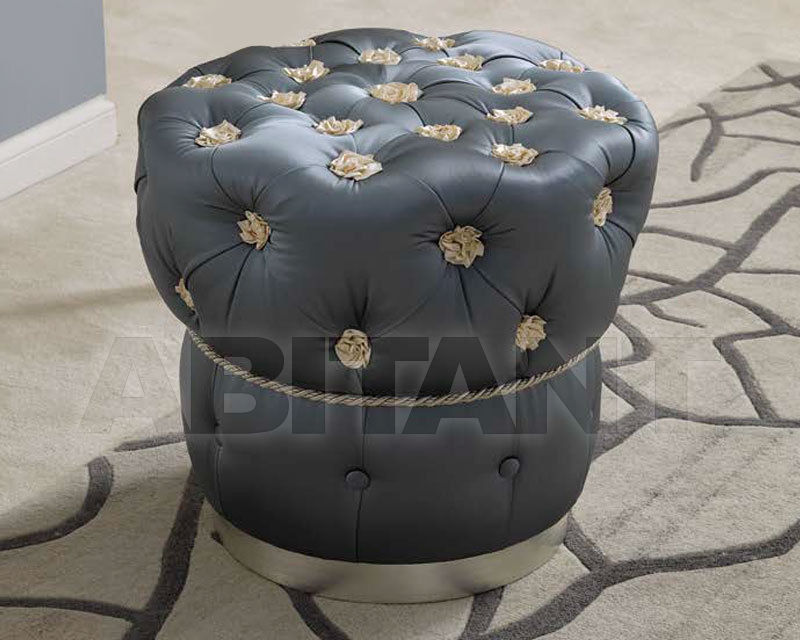 Купить Пуф Marconcini Bedroom + Walk in closet Pouff tondo con n.34 rose