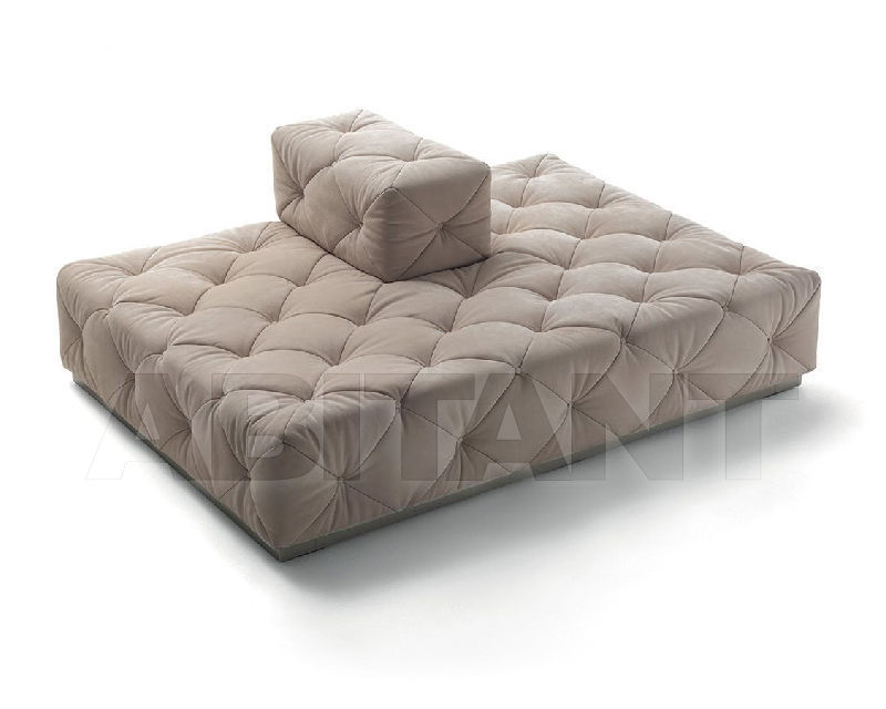 Купить Пуф MUST Longhi 2018 Serie W 500 Isola cm 125 x 176