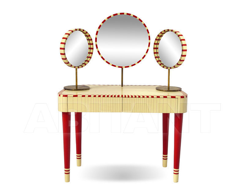 Купить Столик туалетный Scarlet Splendour Designs Vanilla noir Woman in Paris Rosso