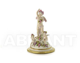 Статуэтка HARMONIOUS HARVEST Villari Capodimonte T.02195-002