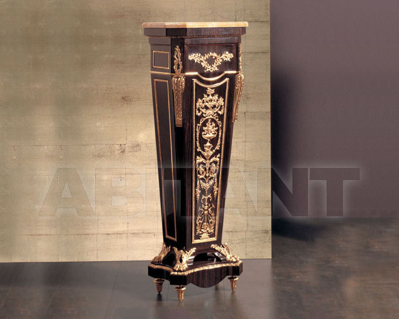 Купить Подставка декоративная Rozzoni Mobili  IMPERIAL COLLECTION 135/E